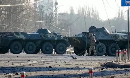 കിയവ് പിടിക്കാൻ ആക്രമണം കടുപ്പിച്ച് റഷ്യ; തിരിച്ചടിച്ച് യുക്രെയ്ൻ