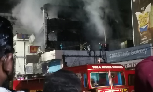 വെമ്പായത്ത് പെയിന്റ് കടയിൽ വൻ തീപിടിത്തം; 4 കോടി രൂപയുടെ നഷ്ടം