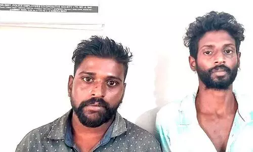 വയോധികയുടെ മാല മോഷ്ടിച്ച കേസിൽ രണ്ടുപേർ അറസ്റ്റിൽ