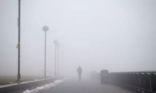 മൂ​ട​ൽ മ​ഞ്ഞ്​: ജാ​​ഗ്ര​ത പാ​ലി​ക്ക​ണം