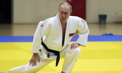 ജൂഡോ ഫെഡറേഷൻ പുടിന്റെ ബഹുമതികൾ തിരിച്ചെടുത്തു