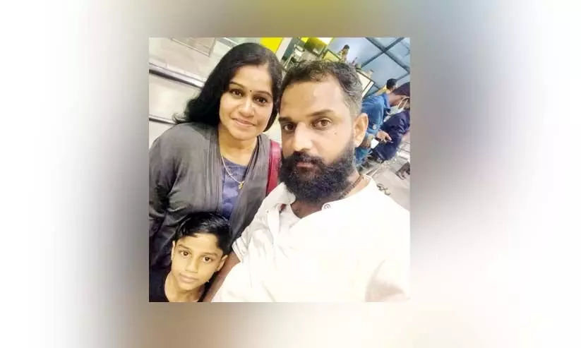 സഹപ്രവർത്തകർ യുക്രെയ്​നിൽ; ആശങ്ക ഒഴിയാതെ അനുപമ