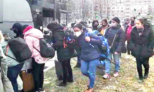 യുക്രെയ്ൻ: മക്കൾ തിരിച്ചെത്തുന്നത് കാത്ത് പ്രാർഥനയോടെ കുറ്റ്യാടിയിലെ കുടുംബങ്ങൾ യുക്രെയ്ൻ: മക്കൾ തിരിച്ചെത്തുന്നത് കാത്ത് പ്രാർഥനയോടെ കുറ്റ്യാടിയിലെ കുടുംബങ്ങൾ