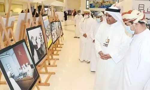 പുസ്തകോത്സവം: ഫോ​ട്ടോ പ്രദർശനത്തിന്​ തുടക്കം