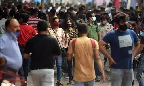 കോവിഡ് നാലാം തരംഗം ജൂൺ മാസത്തിൽ ഉണ്ടാകുമെന്ന് വിദഗ്ധർ