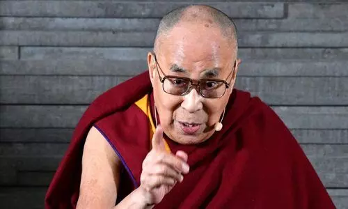 യുദ്ധം കാലഹരണപ്പെട്ടു, പ്രശ്നപരിഹാരത്തിന് നല്ലത് സംഭാഷണങ്ങളെന്ന് ദലൈലാമ