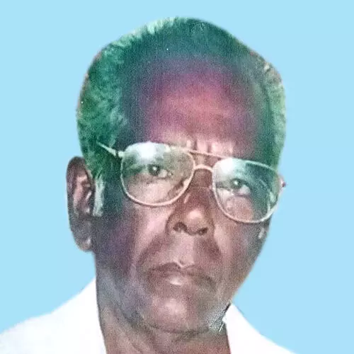 ച​ന്ദ്ര​ൻ