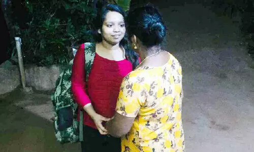 അമൃത യു​ക്രെ​യ്നി​ൽ നിന്നെത്തി; കുടുംബം ആഹ്ലാദത്തിൽ