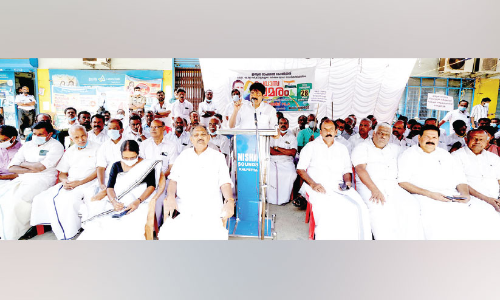 കര്ഷകരെ തെരുവിലിറക്കാന് അനുവദിക്കില്ല -അഡ്വ. ടി. സിദ്ദീഖ് കര്ഷകരെ തെരുവിലിറക്കാന് അനുവദിക്കില്ല -അഡ്വ. ടി. സിദ്ദീഖ്