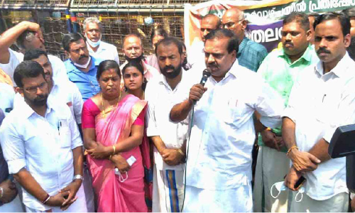 തലശ്ശേരി എ.എസ്.പി ഓഫിസ് മാർച്ച്: പി.കെ. കൃഷ്ണദാസ് ഉൾപ്പെടെ 250 ബി.ജെ.പിക്കാർക്കെതിരെ കേസ് തലശ്ശേരി എ.എസ്.പി ഓഫിസ് മാർച്ച്: പി.കെ. കൃഷ്ണദാസ് ഉൾപ്പെടെ 250 ബി.ജെ.പിക്കാർക്കെതിരെ കേസ്