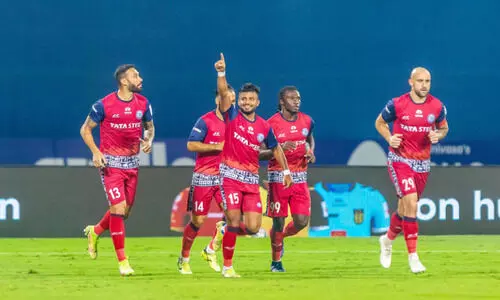 ഹൈദരാബാദിനെ മുക്കി ജാംഷഡ്പുർ സെമിയിൽ