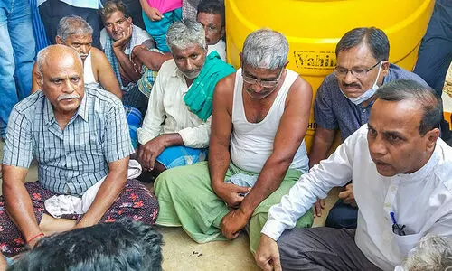 എംബസിയിൽനിന്ന് സഹായം ലഭിച്ചില്ലെന്ന് നവീന്‍റെ പിതാവ്