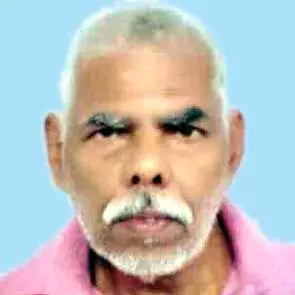 വാഹനാപകടം: പിതാവും മകനും മരിച്ചു,  ആറുപേർക്ക് പരിക്ക്  അ​പ​ക​ടം കോ​ത​മം​ഗ​ല​ത്തി​ന് സ​മീ​പം അ​യ്യ​ങ്കാ​വി​ൽ