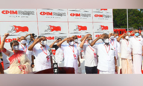 പാർലമെന്‍ററി വ്യാമോഹം, സ്ഥാനമാനങ്ങളിൽ കടിച്ചുതൂങ്ങൽ.. : നേതാക്കളുടെ പേര് പറയാതെ കുത്തി സി.പി.എം