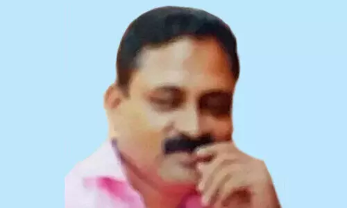 ദുരൂഹസാഹചര്യത്തിൽ കെട്ടിടത്തിൽ പരിക്കേറ്റനിലയിൽ കണ്ടെത്തിയയാൾ മരിച്ചു ദുരൂഹസാഹചര്യത്തിൽ കെട്ടിടത്തിൽ പരിക്കേറ്റനിലയിൽ കണ്ടെത്തിയയാൾ മരിച്ചു