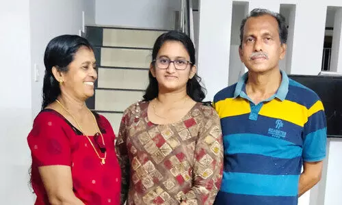 നാട്ടിലെത്തിയെങ്കിലും സുഹൃത്തുക്കളുടെ ദുരിതത്തിൽ വേദനിച്ച്​ ശ്രീലക്ഷ്മി