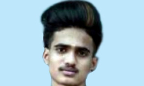 ഉത്സവം കണ്ടുമടങ്ങിയ യുവാവ് ബൈക്ക് മറിഞ്ഞ് മരിച്ച നിലയില്‍