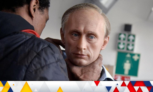 പുടിനെ കഴുത്തിന് പിടിച്ച് പുറത്താക്കി പാരിസിലെ മെഴുക് മ്യൂസിയം