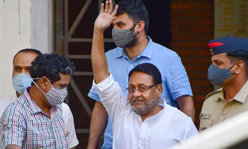 ഹവാല കേസ്: നവാബ് മാലിക്കിന്റെ ഇ.ഡി കസ്റ്റഡി ഏഴുവരെ നീട്ടി ഹവാല കേസ്: നവാബ് മാലിക്കിന്റെ ഇ.ഡി കസ്റ്റഡി ഏഴുവരെ നീട്ടി