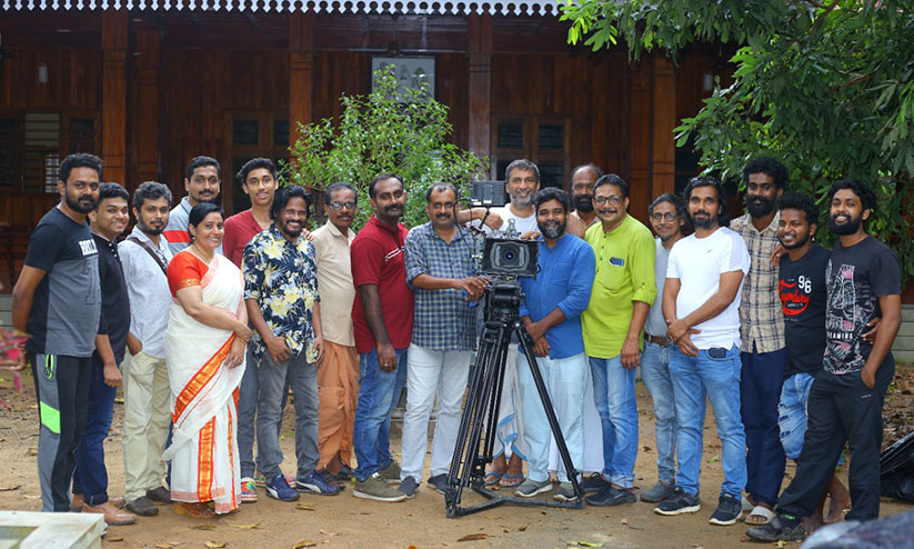 ദി അദർസൈഡ്: വീണ്ടെടുക്കുന്ന നന്മയുടെ മറുവശം