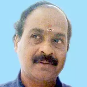 ചൊ​വ്വ​ര വി​ജ​യ​ൻ