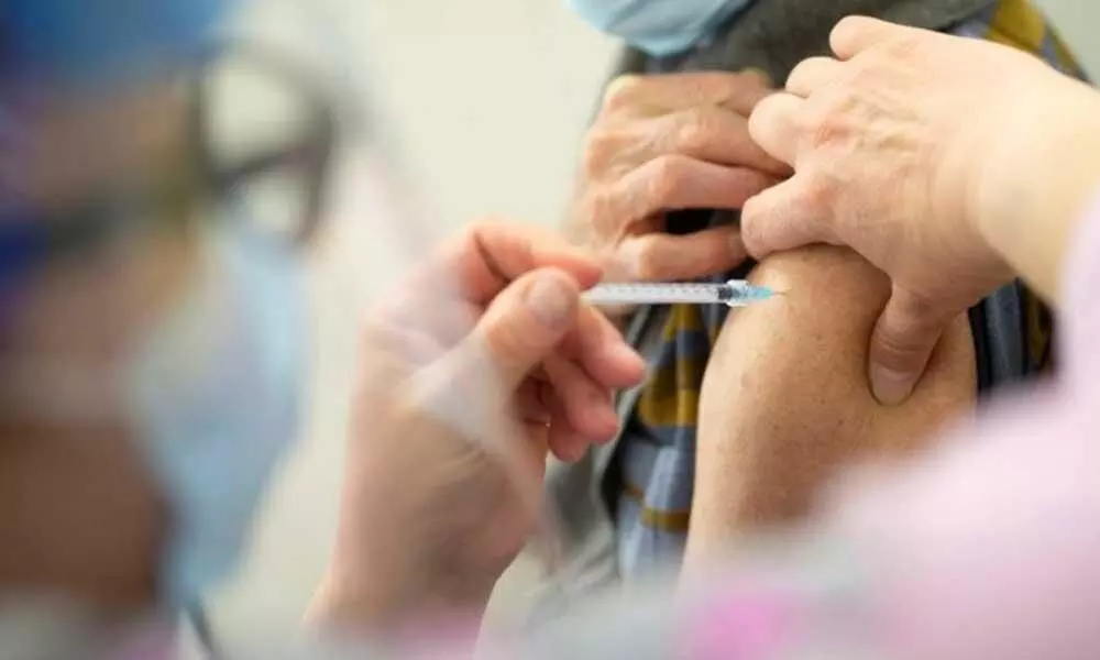 10,11 ക്ലാസ്​ വിദ്യാർഥികൾക്ക്​ പ്രതിരോധ കുത്തിവെപ്പ്​