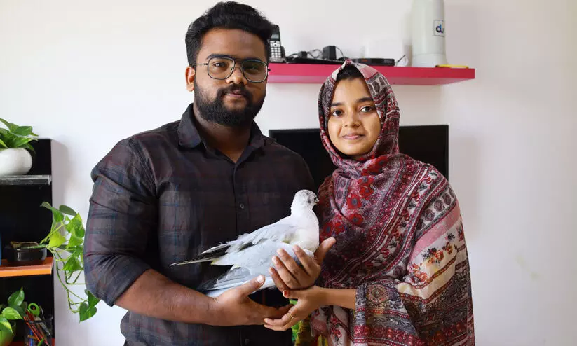 പരിക്കേറ്റ കടൽകാക്കക്ക് തുണയായി മലയാളി ദമ്പതികൾ പരിക്കേറ്റ കടൽകാക്കക്ക് തുണയായി മലയാളി ദമ്പതികൾ