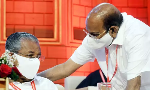pinarayi, kodiyeri pinarayi, kodiyeri