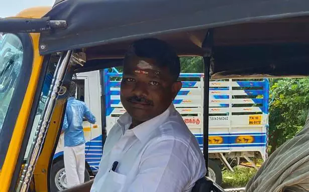 കുംഭകോണം കോര്‍പറേഷന്റെ മേയറായി ഓട്ടോറിക്ഷാ ഡ്രൈവർ കെ. ശരവണന്‍