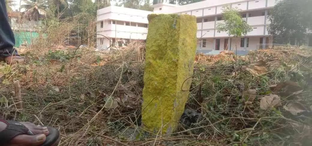 കെ-റെയിലിൽ പുസ്തകപ്പോരിനും വഴിയൊരുങ്ങുന്നു കെ-റെയിലിൽ പുസ്തകപ്പോരിനും വഴിയൊരുങ്ങുന്നു