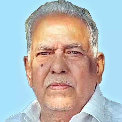 രാ​ജ​ഗോ​പാ​ല​ൻ നാ​യ​ർ