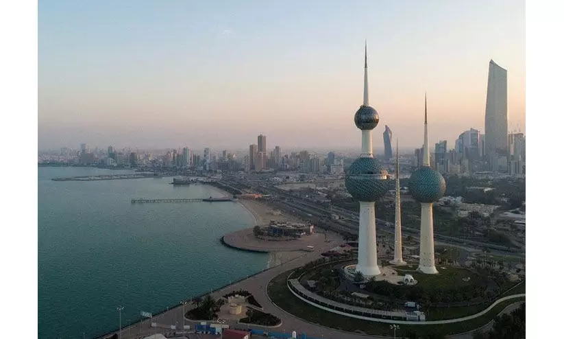 അനധികൃത താമസക്കാർക്ക് കുവൈത്തിൽ പൊതുമാപ്പ് നൽകാൻ ആലോചന അനധികൃത താമസക്കാർക്ക് കുവൈത്തിൽ പൊതുമാപ്പ് നൽകാൻ ആലോചന