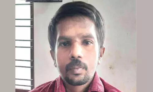 വൃക്ക തകരാറിൽ, കാഴ്ചയും കേൾവിയും നഷ്ടമായി; സഹായം തേടി യുവാവ്