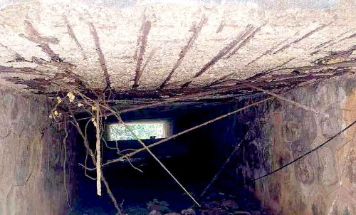 62 വർഷം പഴക്കമുള്ള പാലം പുതുക്കി പണിയാതെ റോഡ് നിർമിക്കുന്നതായി ആക്ഷേപം