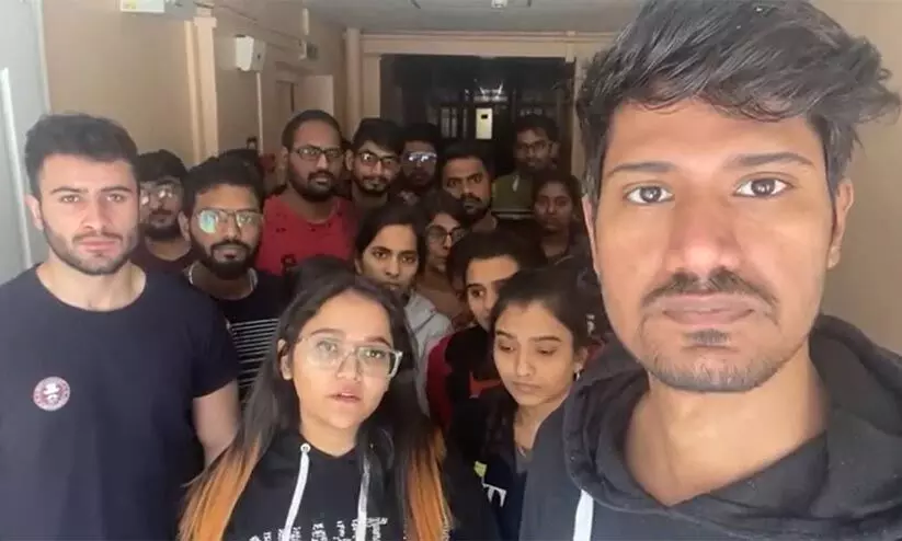 സുമിയിലെ വിദ്യാർഥികളോട് ധൈര്യമായിരിക്കാൻ ആവശ്യപ്പെട്ട് ഇന്ത്യൻ എംബസി സുമിയിലെ വിദ്യാർഥികളോട് ധൈര്യമായിരിക്കാൻ ആവശ്യപ്പെട്ട് ഇന്ത്യൻ എംബസി