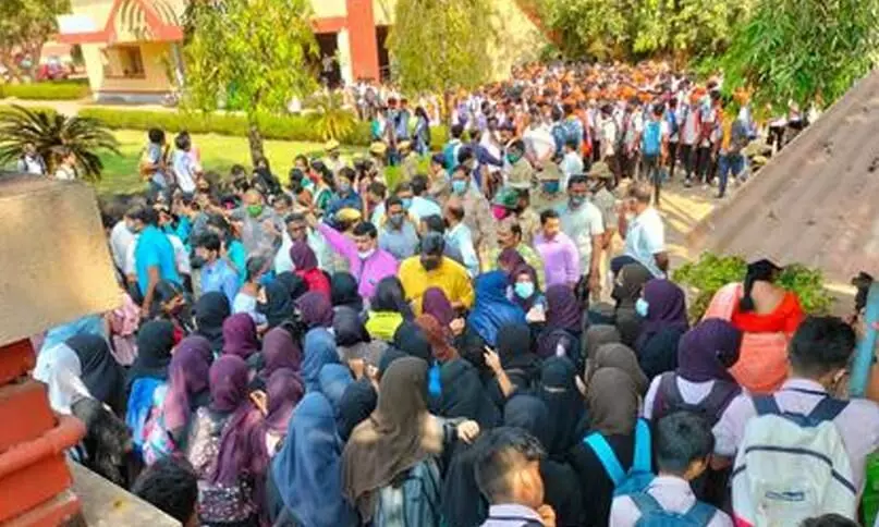 Headgear controversy: College closed in Mangalore