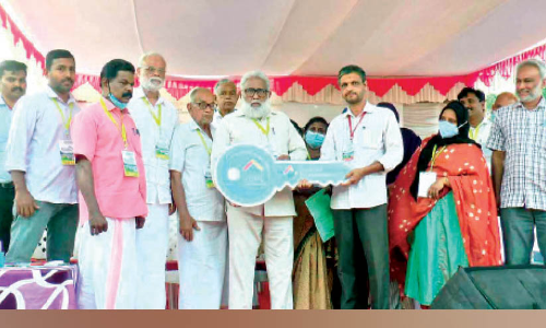 karuvarakund peoples village