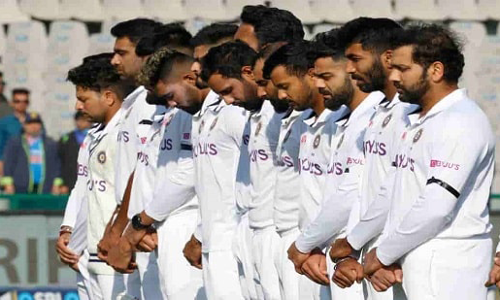 ഷെയ്ൻ വോണിനും റോഡ് മാർഷിനും ആദരാഞ്ജലി അർപ്പിച്ച് ഇന്ത്യൻ ശ്രീലങ്കൻ താരങ്ങൾ