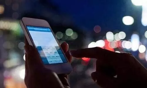 കളഞ്ഞു കിട്ടിയ മൊബൈൽ ഉപയോഗിച്ച് ബാങ്ക് അക്കൗണ്ടിൽ നിന്ന് പണം കവർന്നു