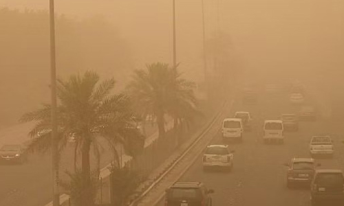 സൗദിയിൽ പൊ​ടി​ക്കാ​റ്റ് ശ​ക്തമായി തു​ട​രു​മെ​ന്ന് കാ​ലാ​വ​സ്ഥ കേ​ന്ദ്രം