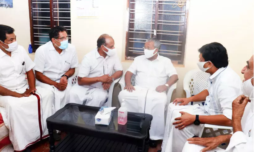 Death of mother Chief Minister came to convey his condolences to Minister Ahamed devarkovil