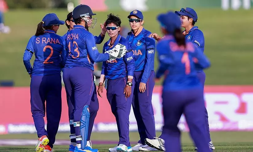 പാകിസ്താനെ 107 റൺസിന് തകർത്തു; വനിത ലോകകപ്പിൽ ഇന്ത്യക്ക് വിജയത്തുടക്കം പാകിസ്താനെ 107 റൺസിന് തകർത്തു; വനിത ലോകകപ്പിൽ ഇന്ത്യക്ക് വിജയത്തുടക്കം