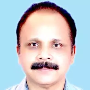 പ​ള്ളി​മു​റ്റ​ത്ത് കു​ഴ​ഞ്ഞു​വീ​ണ്​ മ​രി​ച്ചു