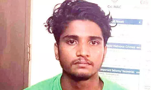 സൗഹൃദം നടിച്ച് പെൺകുട്ടികളെ പീഡിപ്പിച്ച യുവാവ് പിടിയിൽ