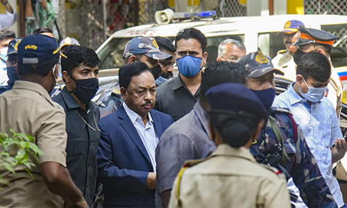 സുശാന്ത് സിങ് രാജ്പുത്തിന്റെ മുൻ മാനേജരുടെ മരണത്തിൽ കേന്ദ്രമന്ത്രിയെയും മകനെയും ചോദ്യം ചെയ്തു