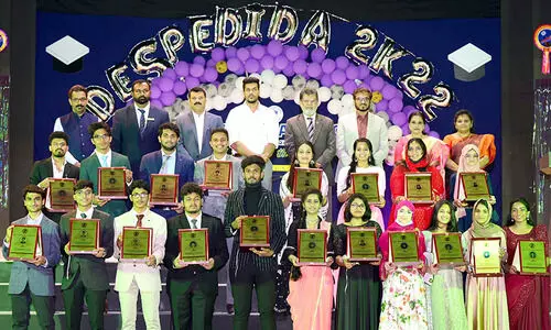 എം.​ഇ.​എ​സി​ൽ യാ​ത്ര​യ​യ​പ്പ്​