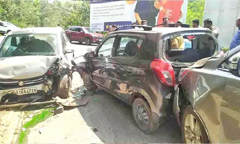 ചുരത്തിൽ അപകട പരമ്പര; നാലു പേർക്ക് പരിക്ക്