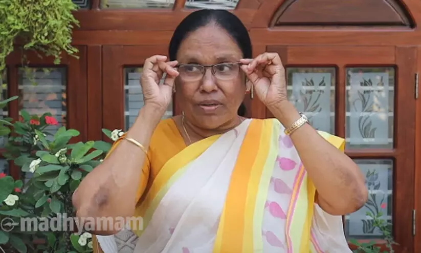 ഇപ്പോഴും 50,000 രൂപയുടെ കണ്ണട എവിടെയെന്നാണ് ചോദ്യം -കെ.കെ. ശൈലജ VIDEO ഇപ്പോഴും 50,000 രൂപയുടെ കണ്ണട എവിടെയെന്നാണ് ചോദ്യം -കെ.കെ. ശൈലജ VIDEO