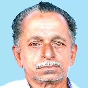 നാ​രാ​യ​ണ​പ്പ​ണി​ക്ക​ർ