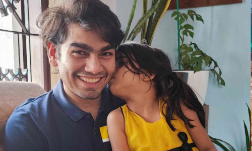 യു​ക്രെ​യ്നി​ൽനിന്ന് ആശ്വാസ തീരമണിഞ്ഞ് ഫാസും ഖാദറും